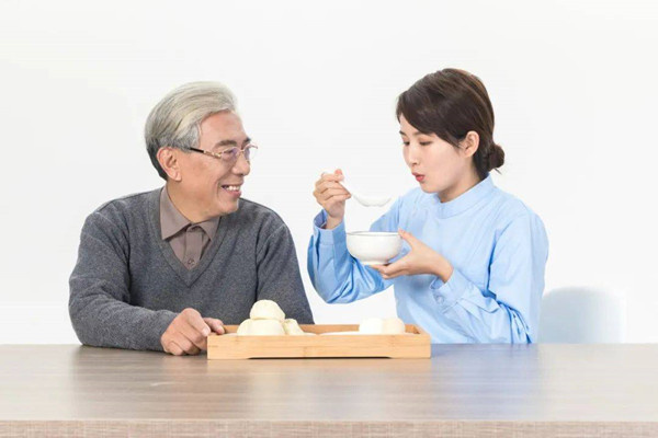 北京保姆中介哪家好？(图1)