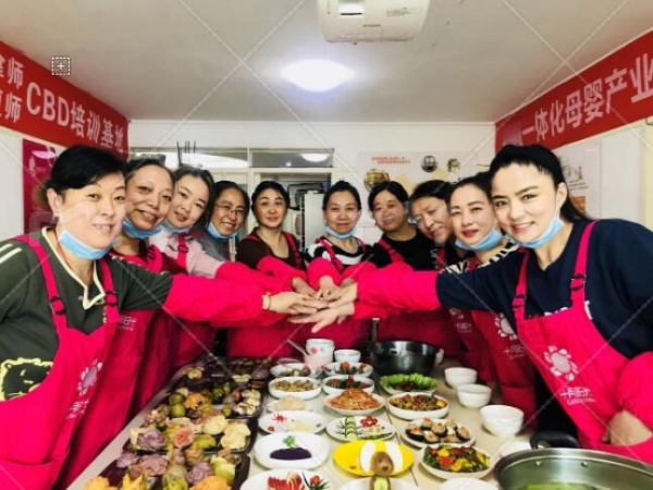 北京育婴师培训费用:为什么我推荐选贵一点的?(图2) 北京育婴师培训费用:为什么我推荐选贵一点的?(图2)